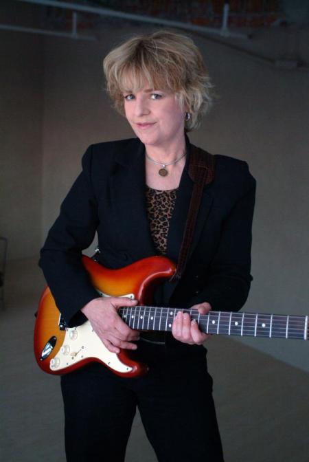 debbie davies guitar